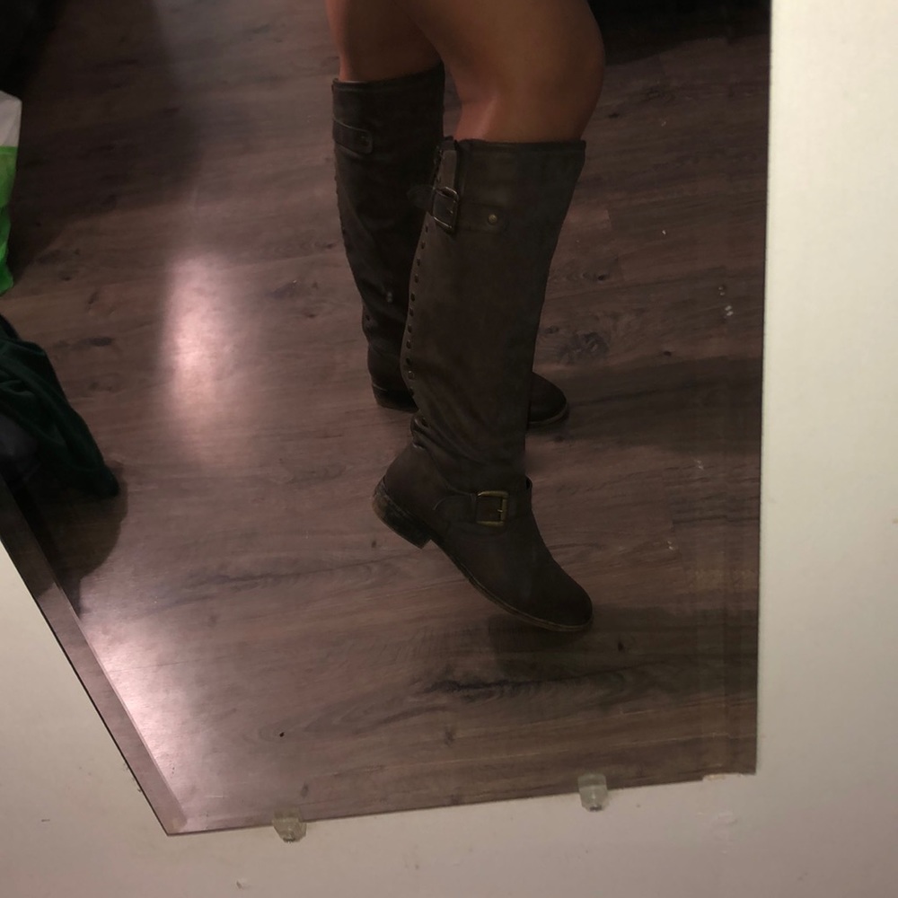 boots - Picture 3 of 4